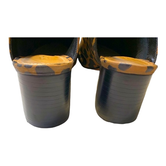 Schutz Ritieli Pump - Picture 6 of 12